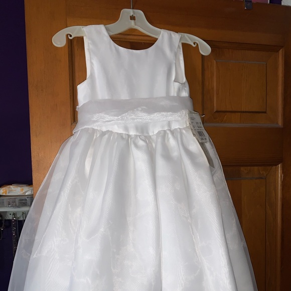 David's Bridal Dresses & Skirts - Flower girls dress